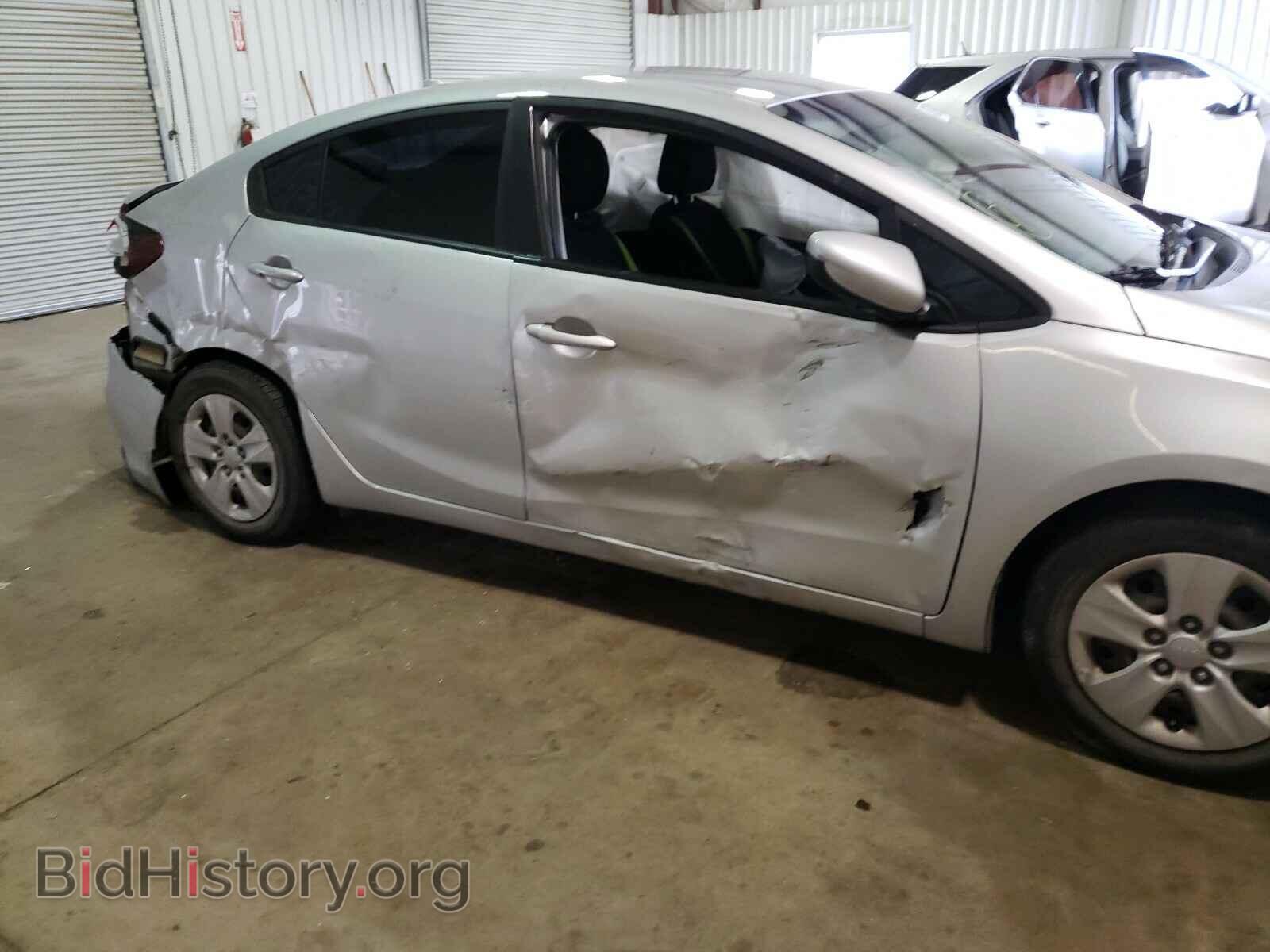 2017 KIA FORTE - VIN: 3KPFK4A74HE034887 - Фото 9