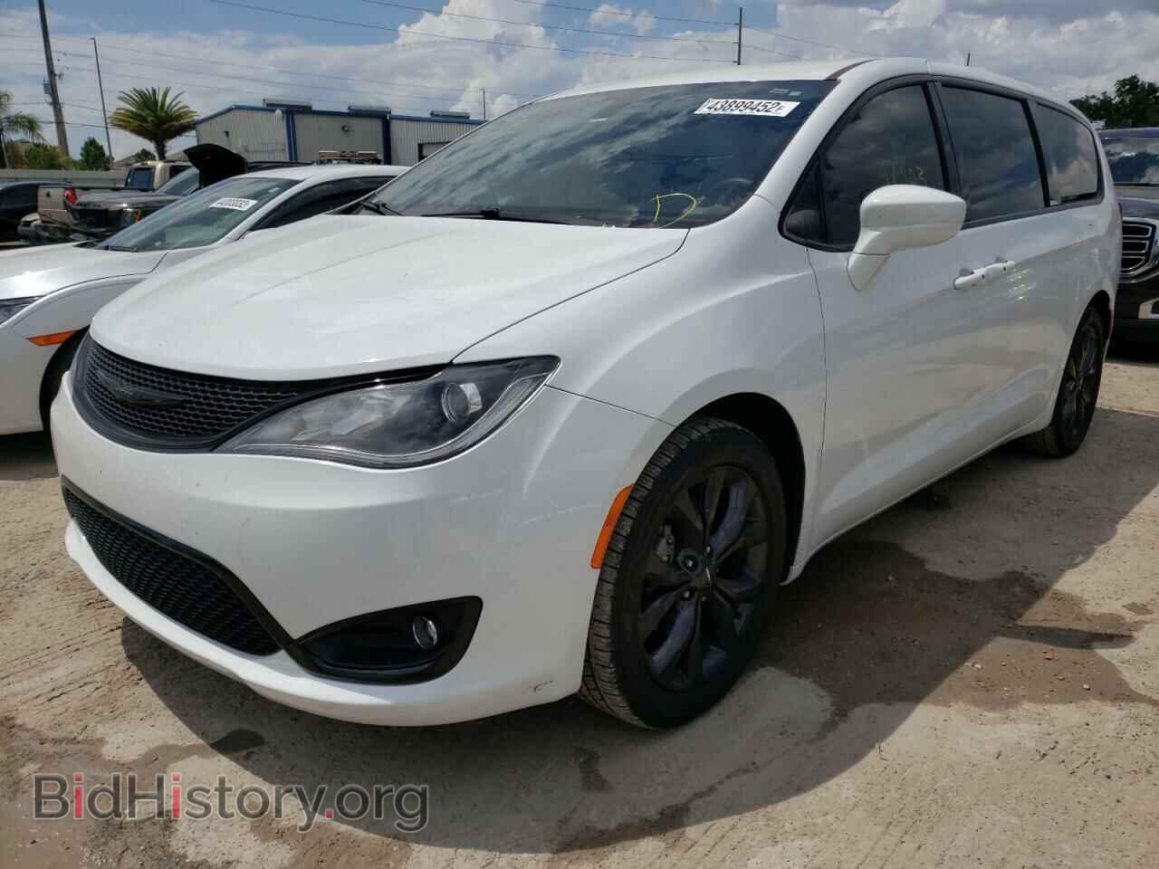 2018 CHRYSLER PACIFICA - VIN: 2C4RC1FG8JR228909 - Photo 2
