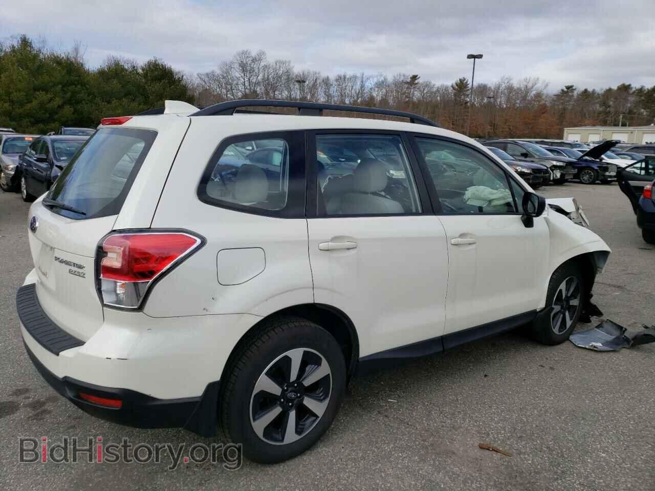 2017 SUBARU FORESTER - VIN: JF2SJABC7HH561930 - Фото 3