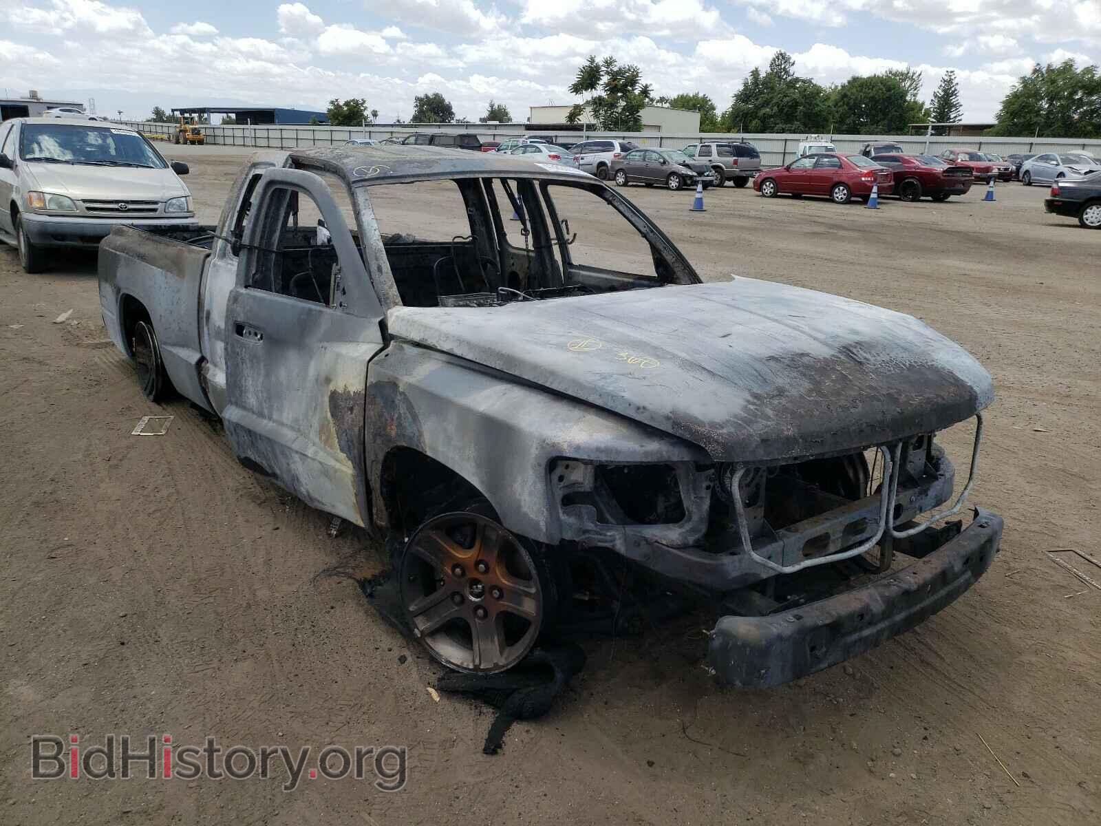 Photo 1D7CE3BK8AS166132 - DODGE DAKOTA 2010