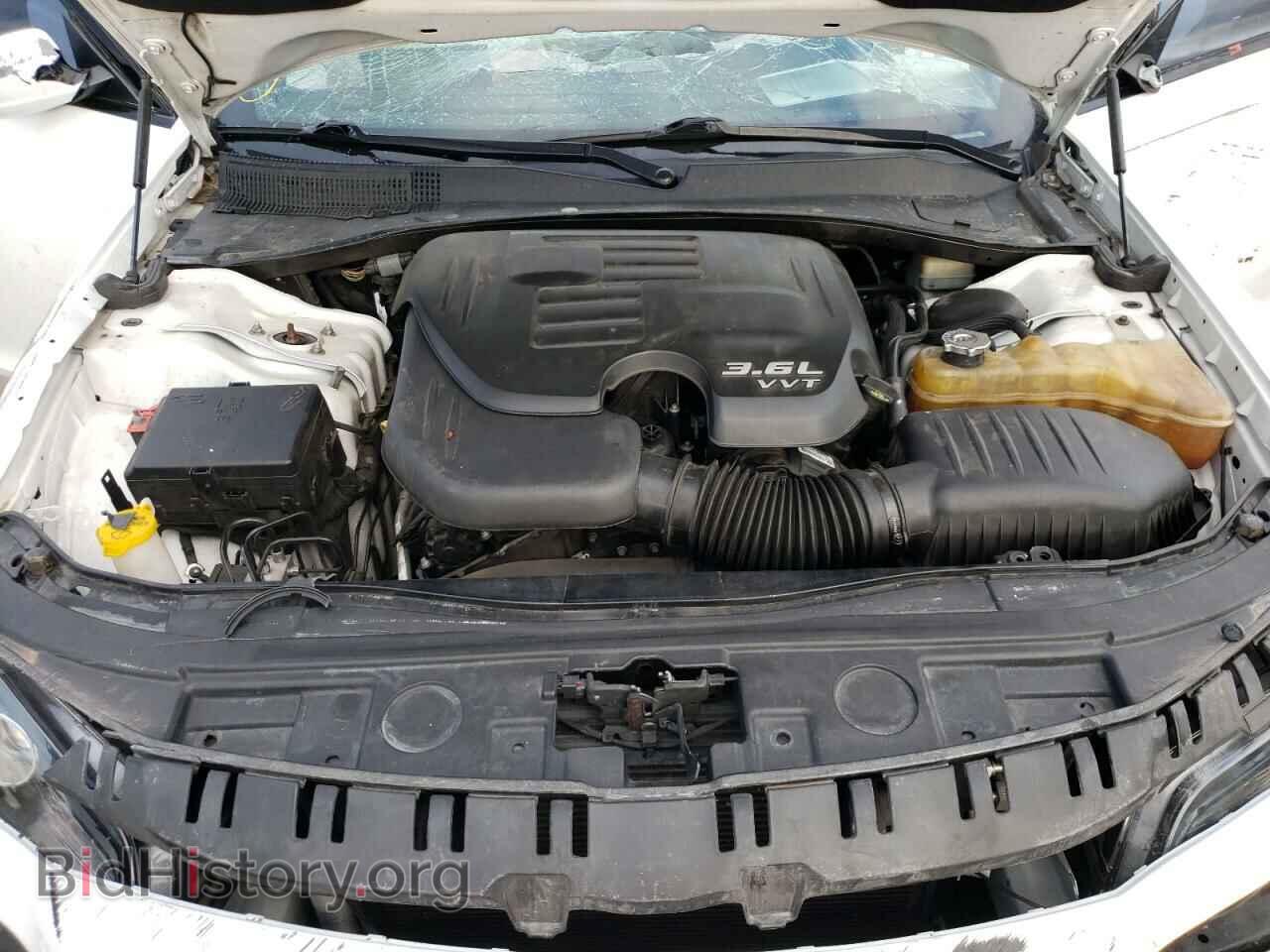 2014 CHRYSLER 300 - VIN: 2C3CCABG3EH232636 - Фото 7