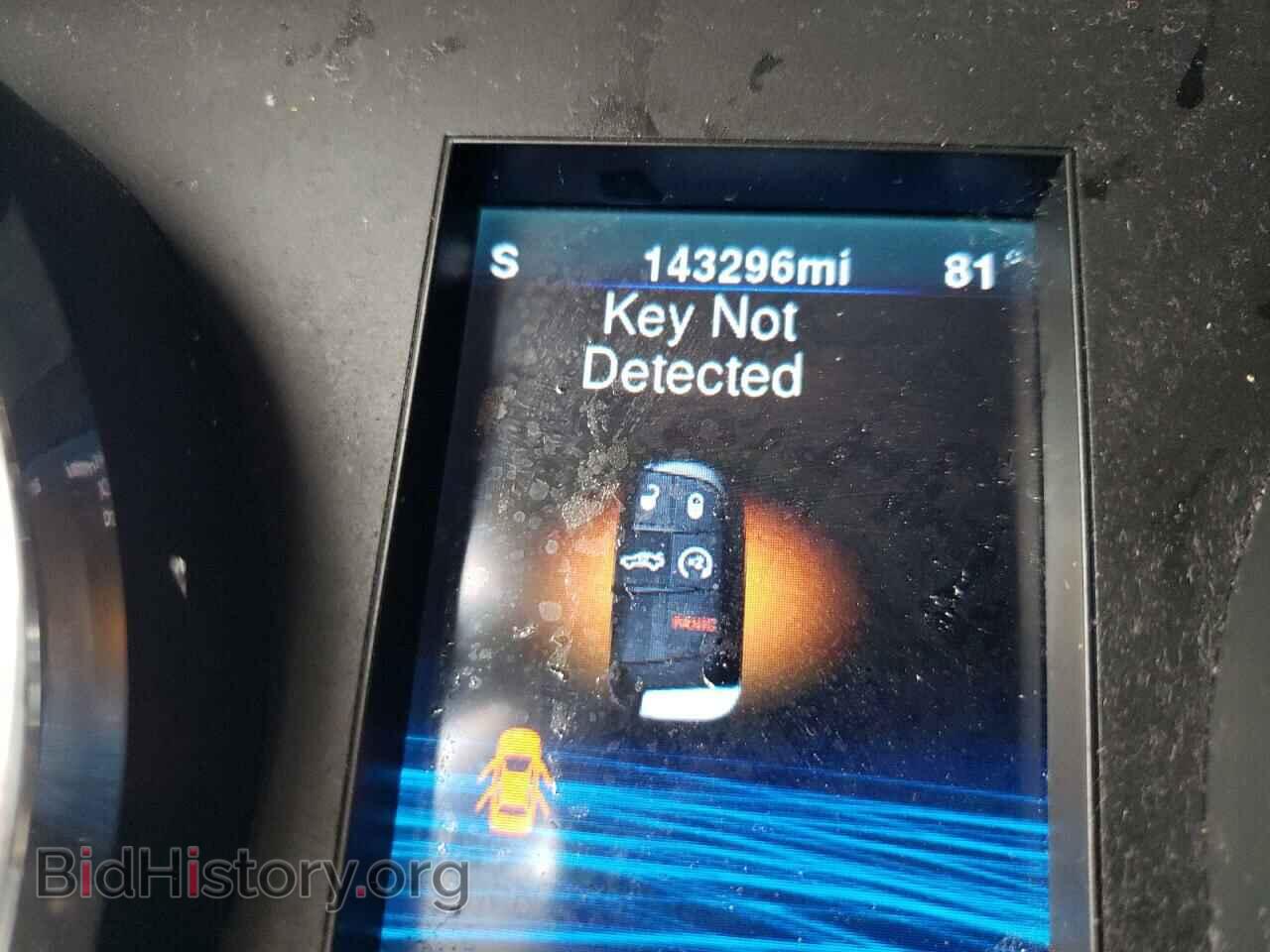 2014 CHRYSLER 300 - VIN: 2C3CCABG3EH232636 - Фото 8