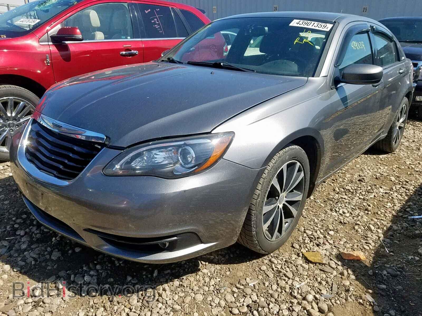 2011 CHRYSLER 200 - VIN: 1C3BC8FG6BN624415 - Фото 2