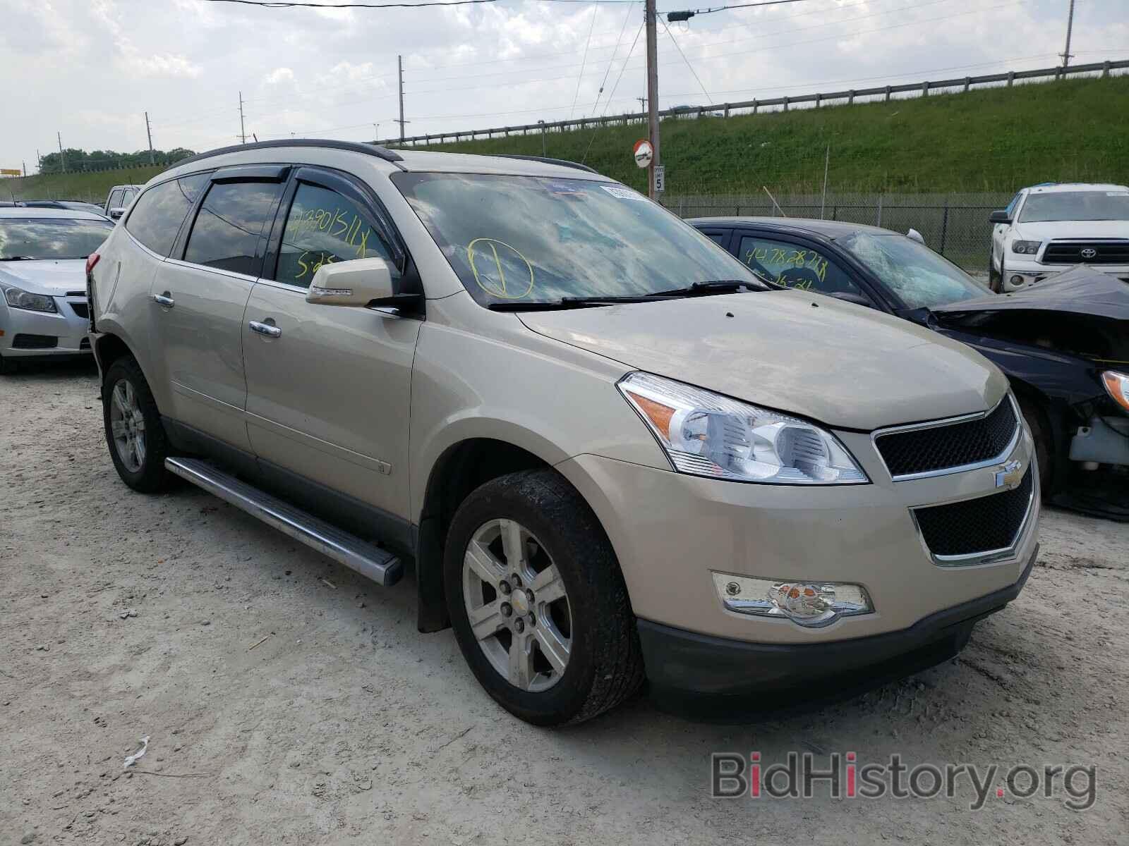 Photo 1GNLVFED1AS129536 - CHEVROLET TRAVERSE 2010