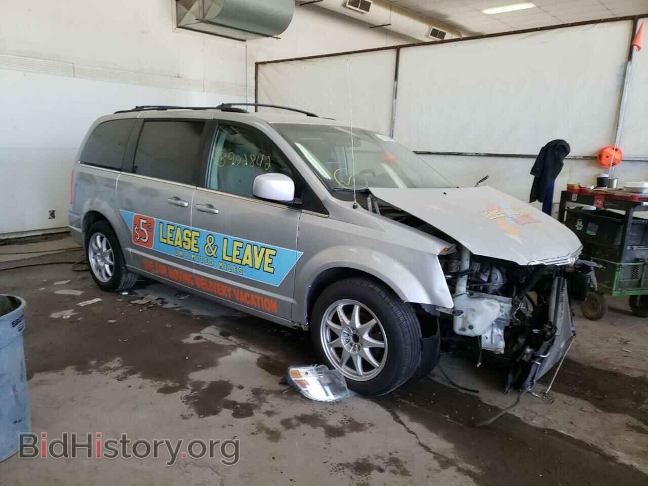 Photo 2A4RR5D13AR421483 - CHRYSLER MINIVAN 2010