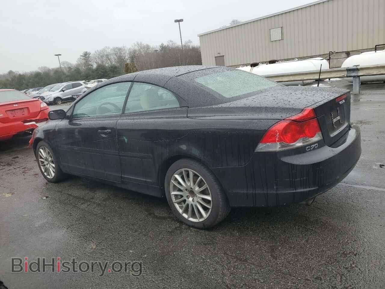 2007 VOLVO C70 - VIN: YV1MC68257J010412 - Фото 2