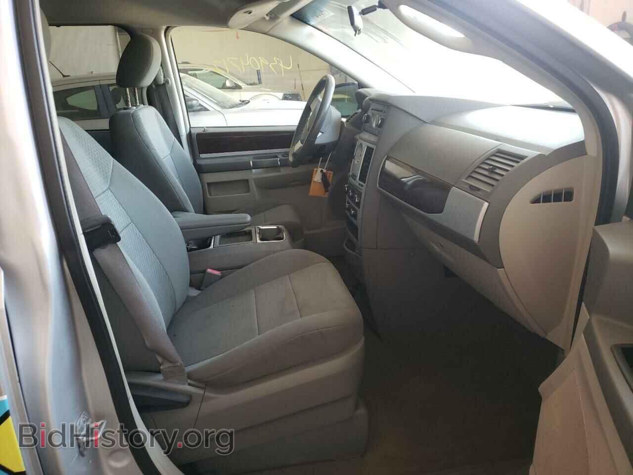2010 CHRYSLER MINIVAN - VIN: 2A4RR5D16AR170149 - Photo 5