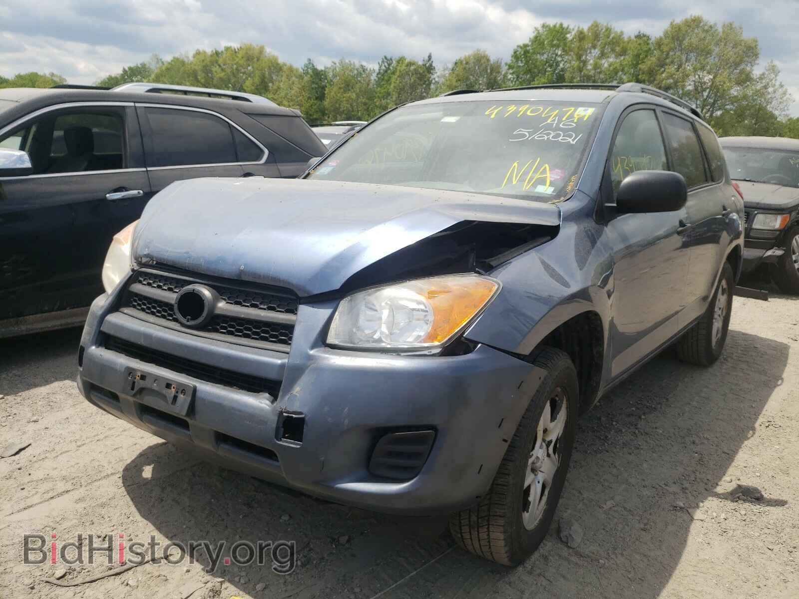 2011 TOYOTA RAV4 - VIN: 2T3BF4DV6BW136233 - Фото 2