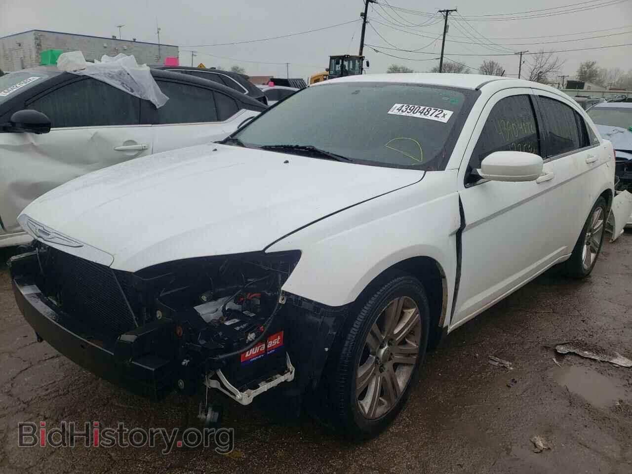 2011 CHRYSLER 200 - VIN: 1C3BC1FB9BN615266 - Фото 2