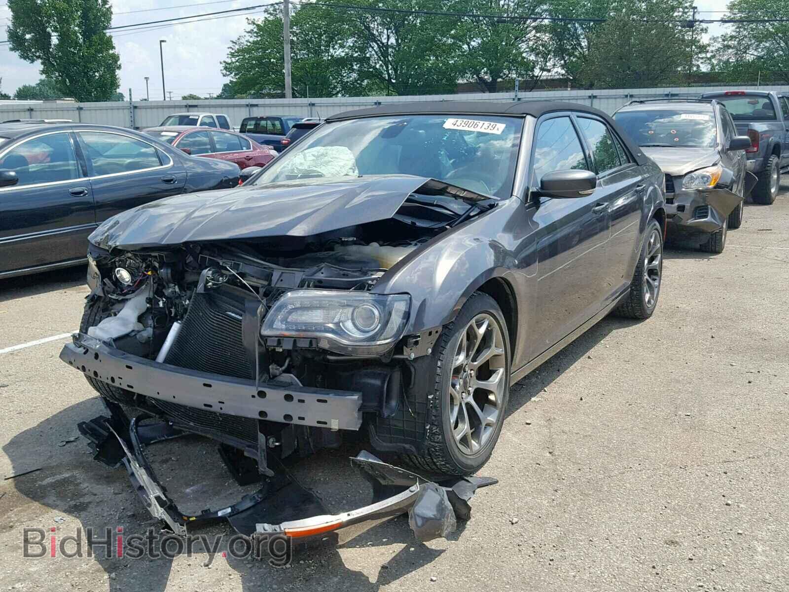 2015 CHRYSLER 300 - VIN: 2C3CCABG0FH882185 - Фото 2