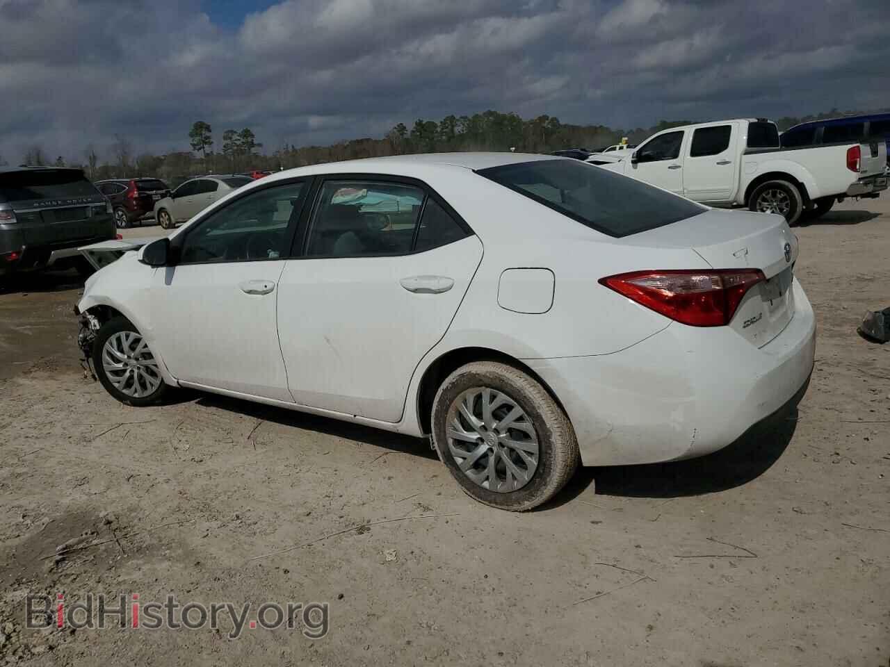 2018 TOYOTA COROLLA - VIN: 5YFBURHE9JP835913 - Фото 2