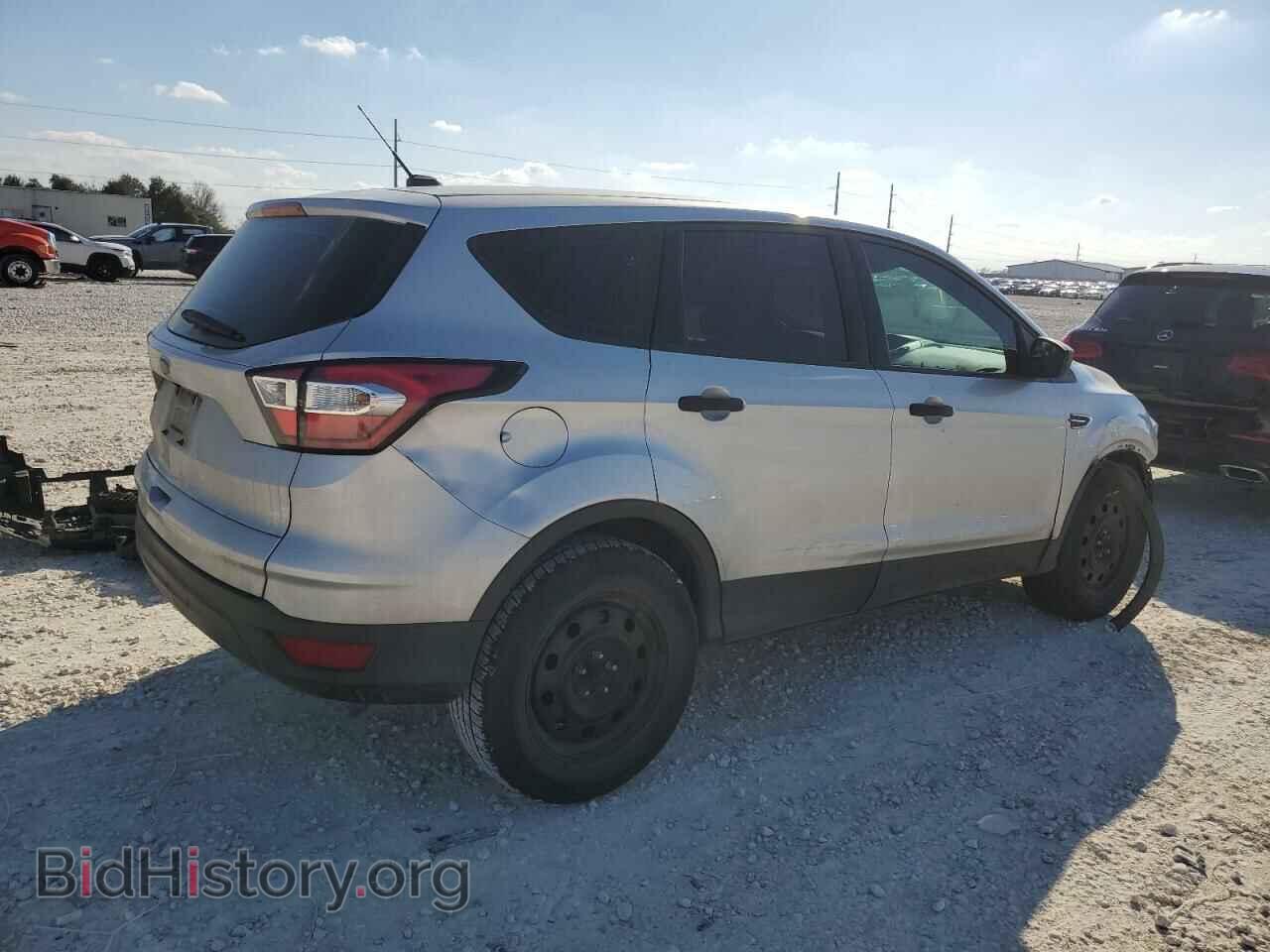 2017 FORD ESCAPE - VIN: 1FMCU0F72HUC10492 - Фото 3