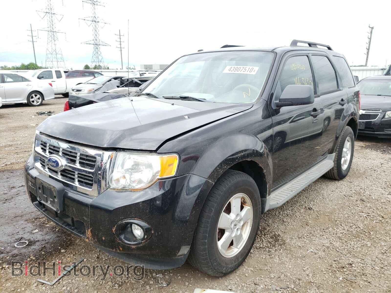 2011 FORD ESCAPE - VIN: 1FMCU0DG0BKA05002 - Фото 2