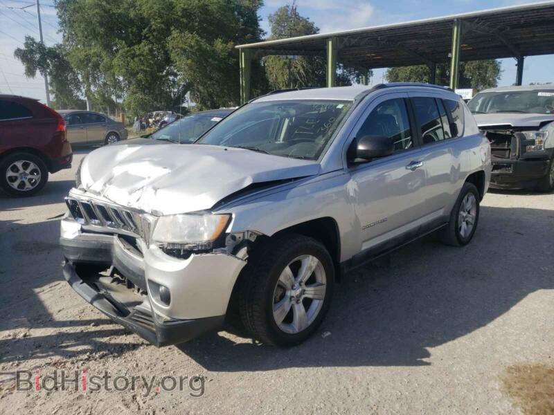 2011 Jeep COMPASS (VIN 1J4NT1FA0BD138050) — фото 2 из 10