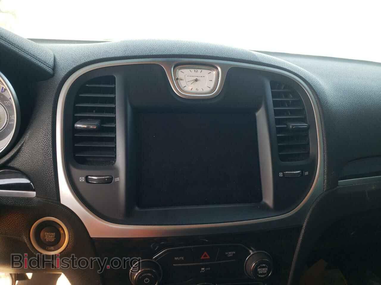 2019 CHRYSLER 300 - VIN: 2C3CCAEG1KH534188 - Фото 9