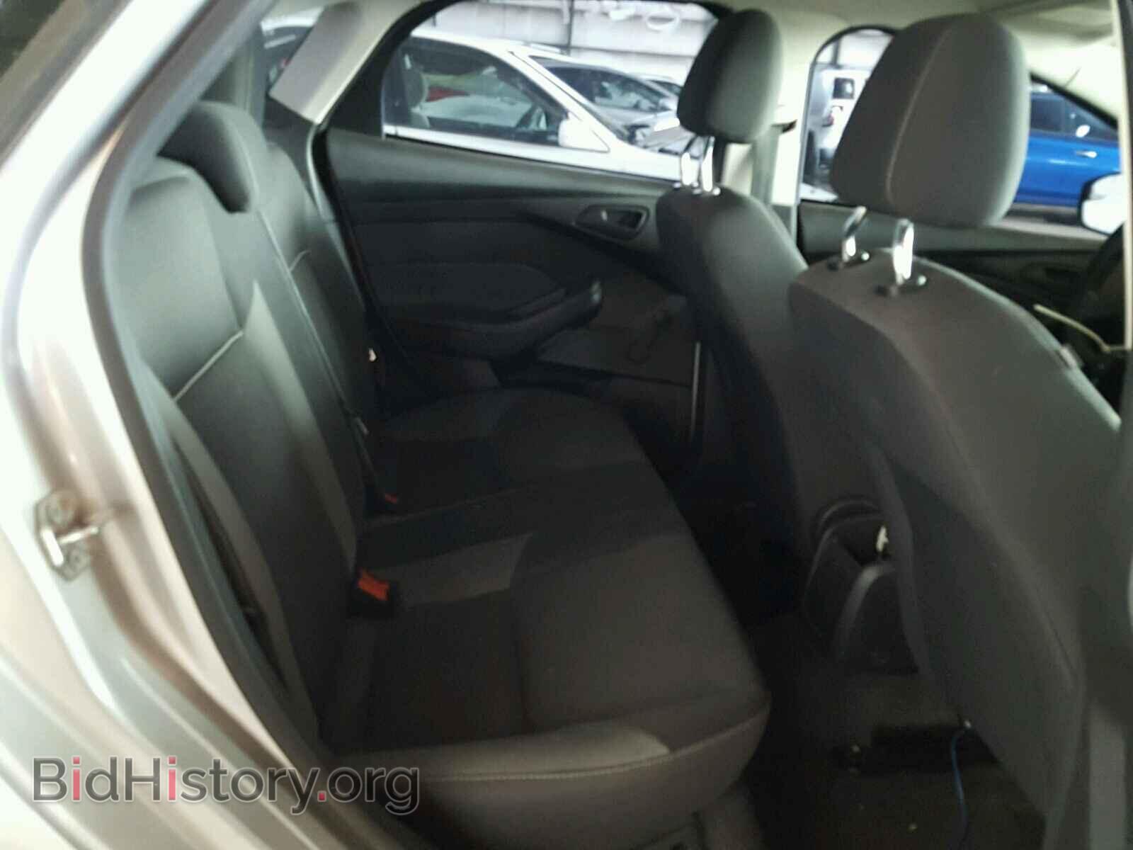 2012 Ford FOCUS (VIN 1FAHP3E21CL251192) — photo 6 of 10