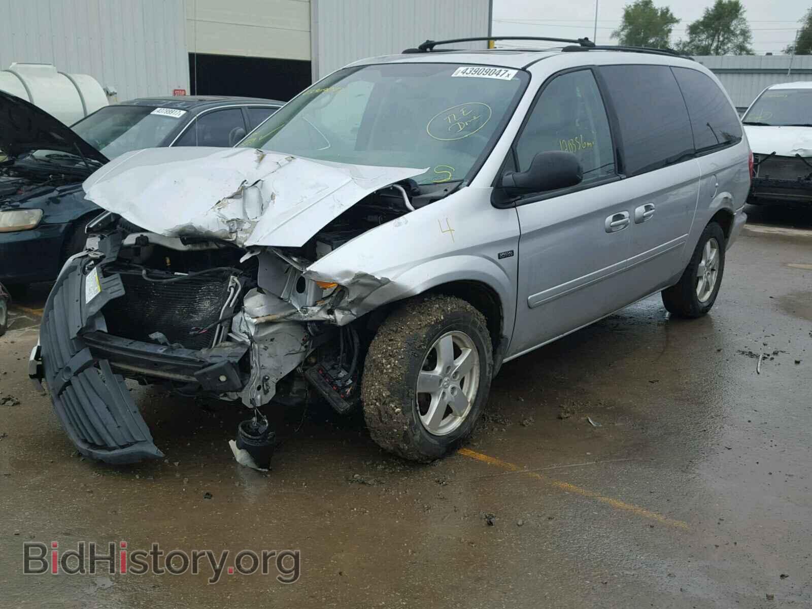 2005 DODGE CARAVAN - VIN: 2D4GP44L75R346441 - Фото 2