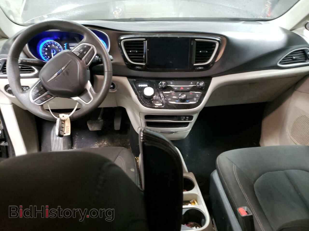 2017 CHRYSLER PACIFICA - VIN: 2C4RC1DGXHR676405 - Photo 8