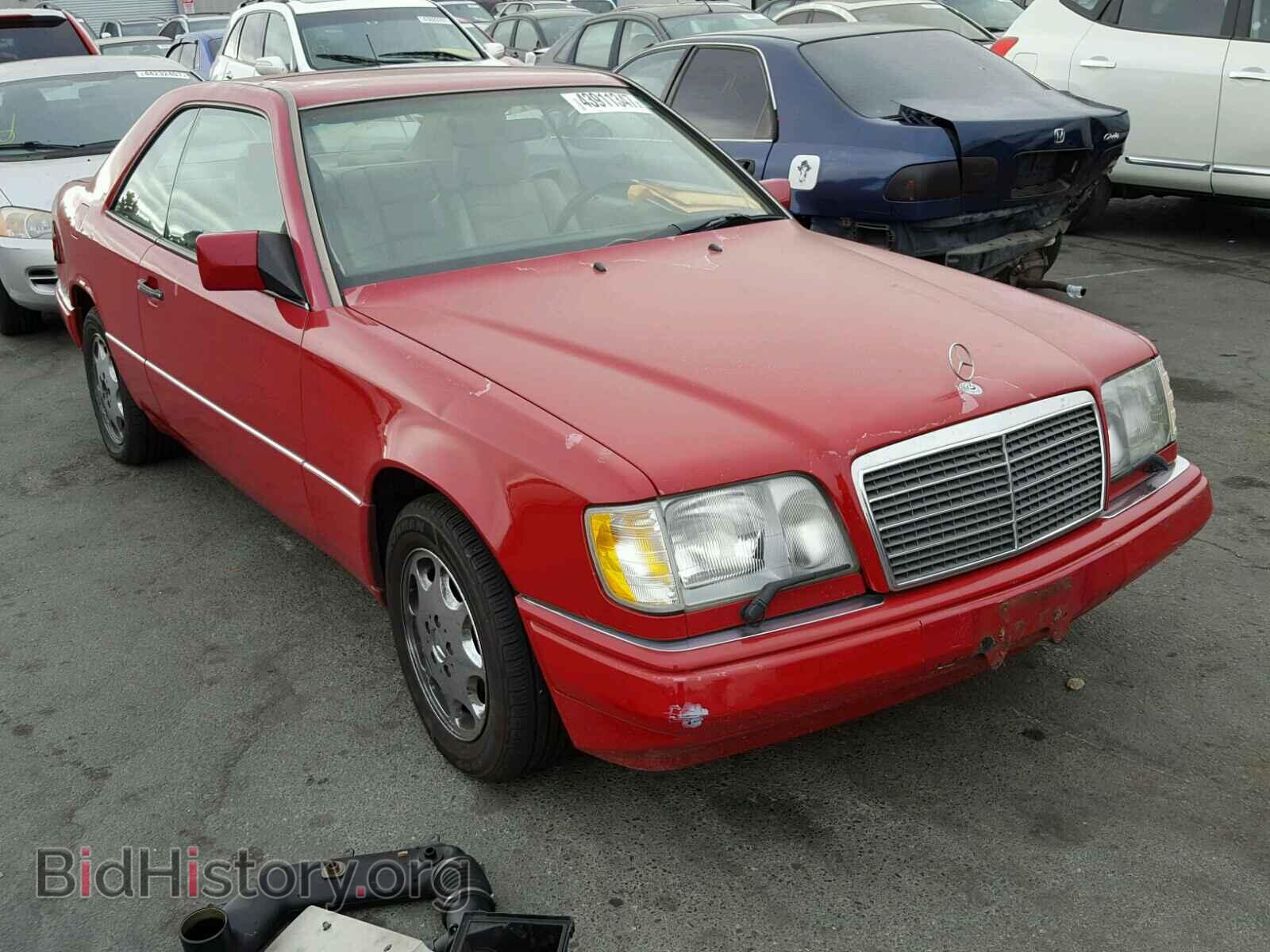 Photo WDBEA52EXSC215622 - MERCEDES-BENZ E 320 1995