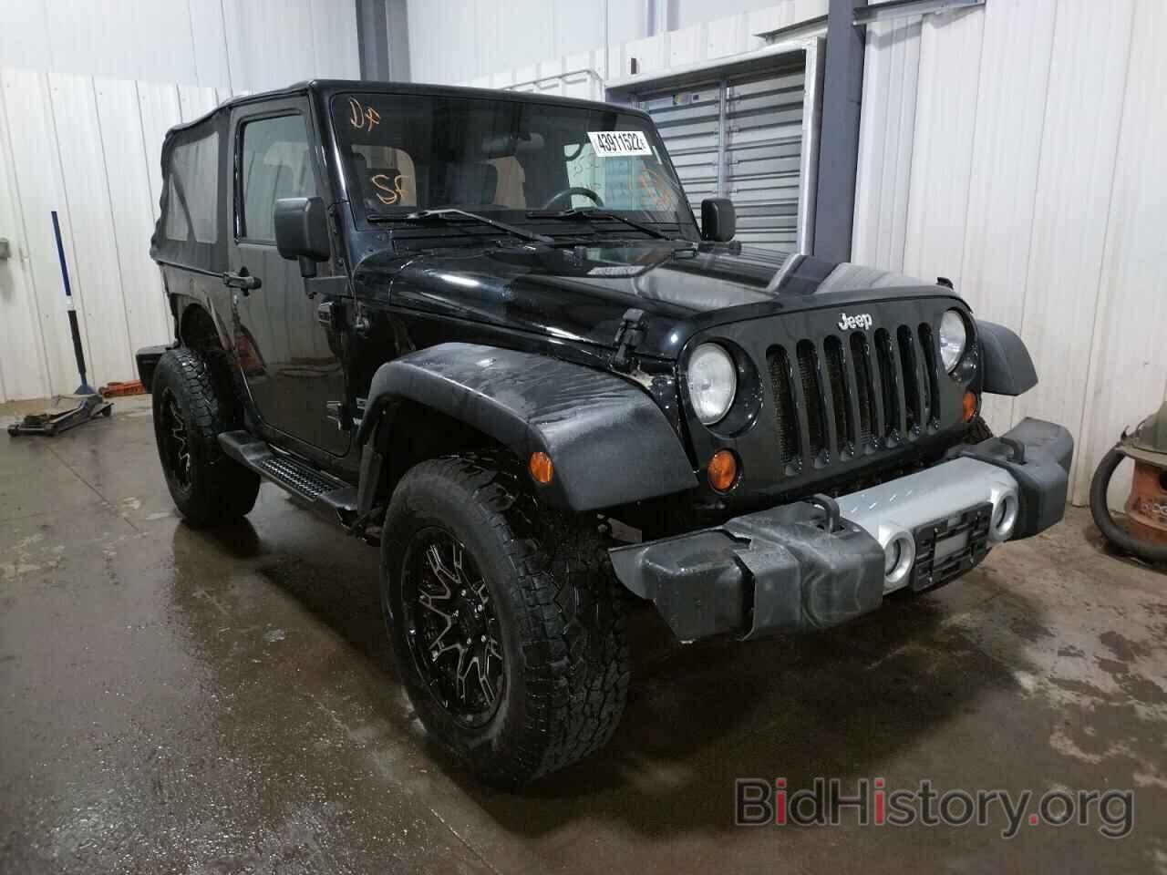 Photo 1J4AA2D10AL175729 - JEEP WRANGLER 2010