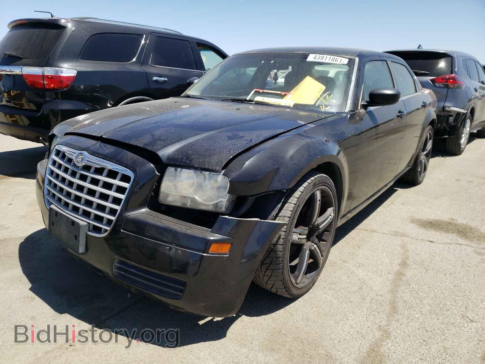2007 CHRYSLER 300 - VIN: 2C3KA43R47H807168 - Фото 2