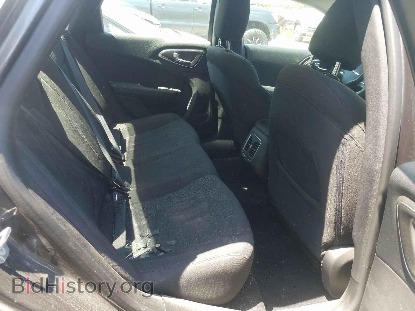 2016 CHRYSLER 200 - VIN: 1C3CCCAB5GN101333 - Фото 6