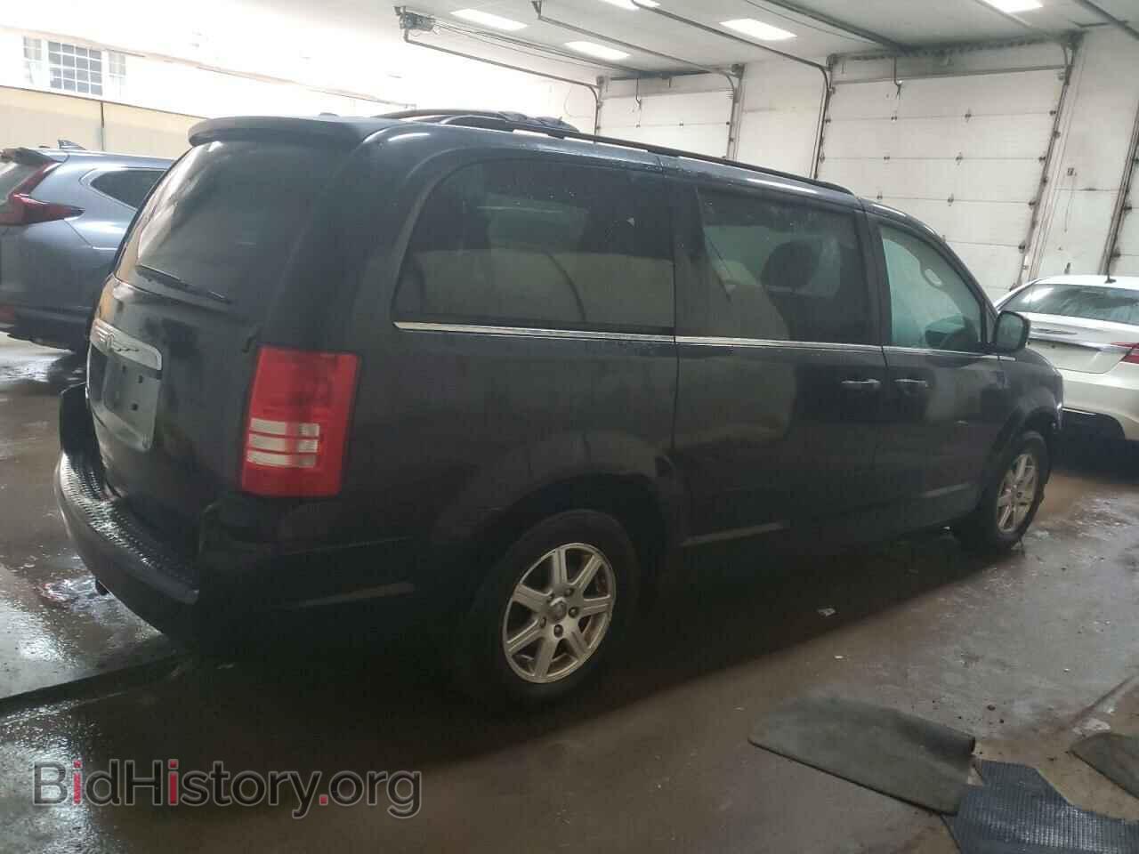 2008 CHRYSLER MINIVAN - VIN: 2A8HR54PX8R680853 - Фото 3