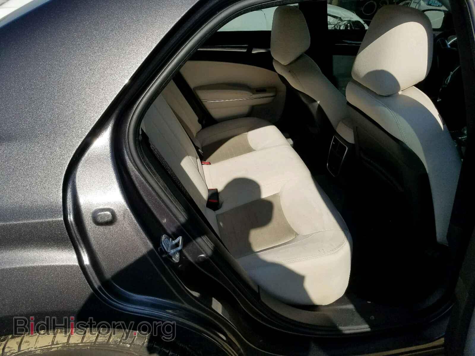 2018 CHRYSLER 300 - VIN: 2C3CCAAG9JH190341 - Фото 6