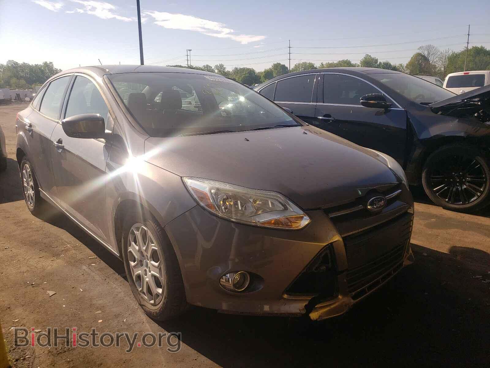 Photo 1FAHP3F29CL181438 - FORD FOCUS 2012