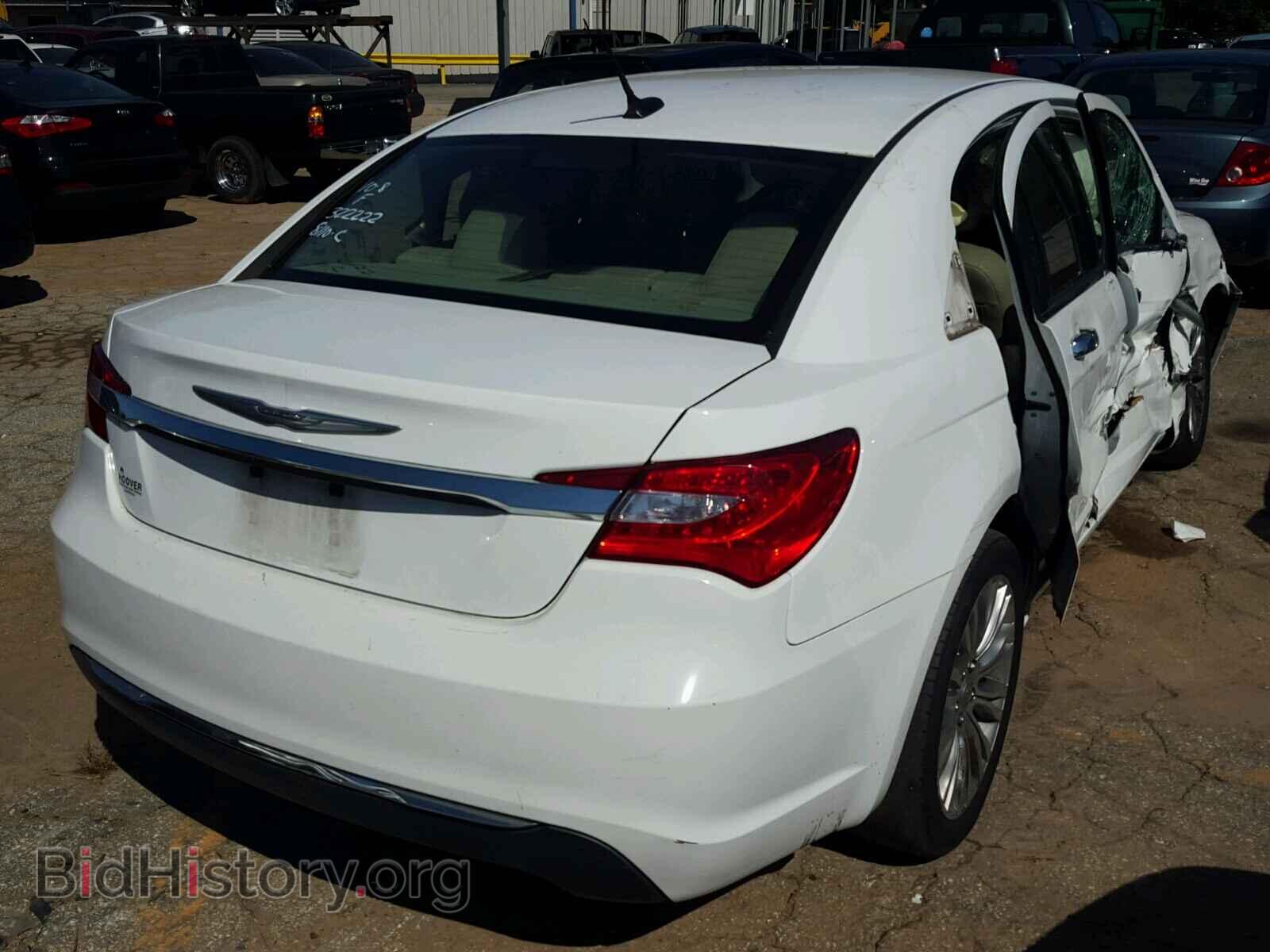 2011 CHRYSLER 200 - VIN: 1C3BC2FB2BN570578 - Фото 4