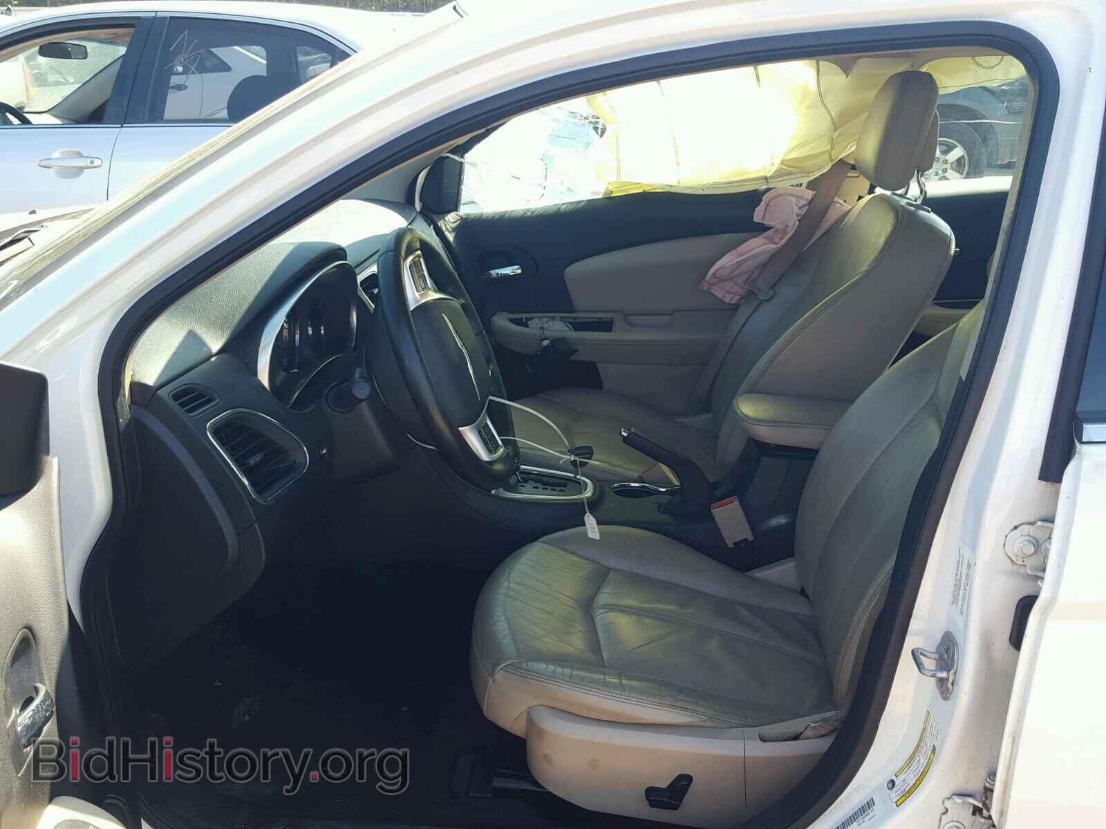2011 CHRYSLER 200 - VIN: 1C3BC2FB2BN570578 - Фото 5