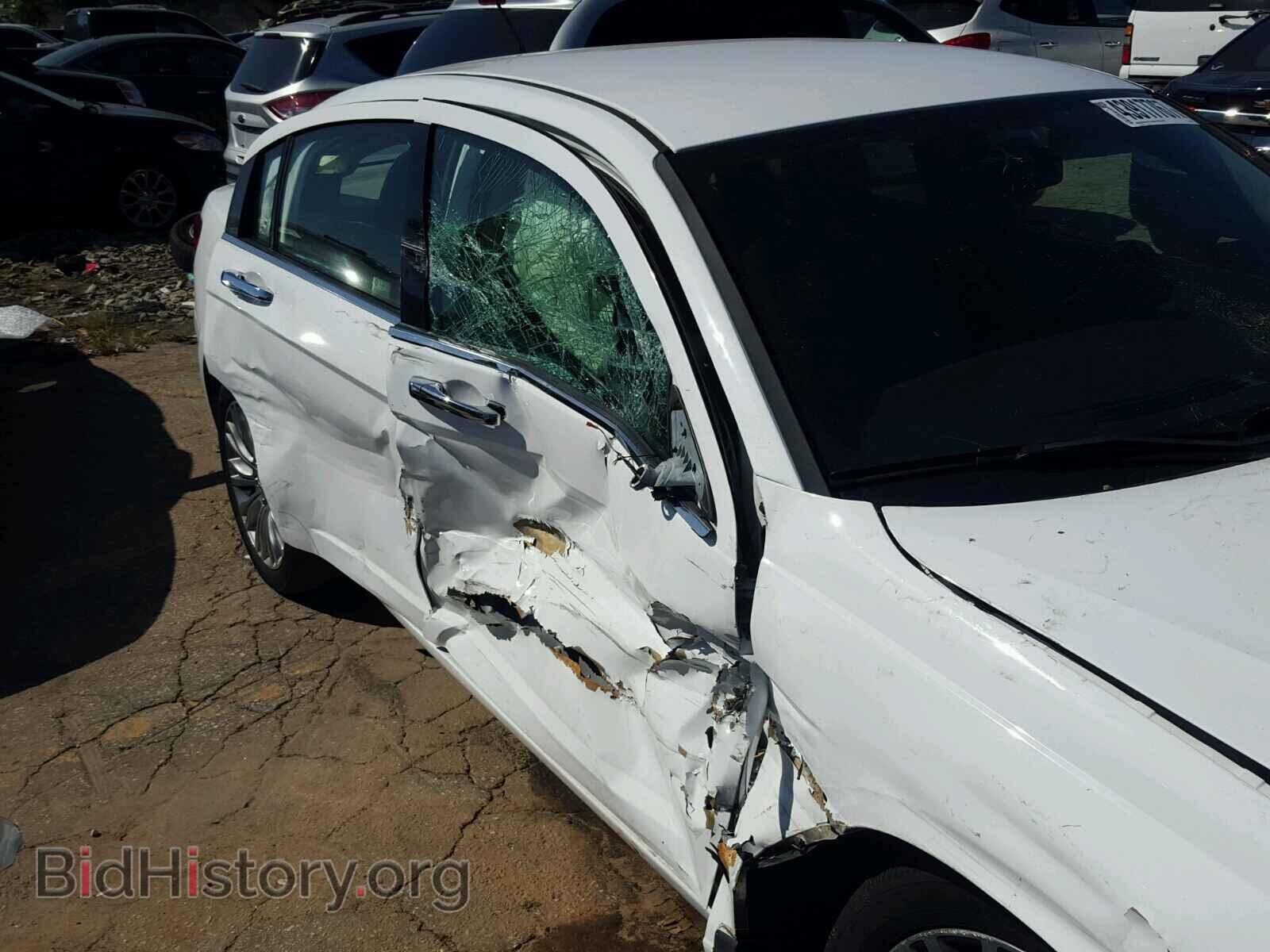 2011 CHRYSLER 200 - VIN: 1C3BC2FB2BN570578 - Фото 9