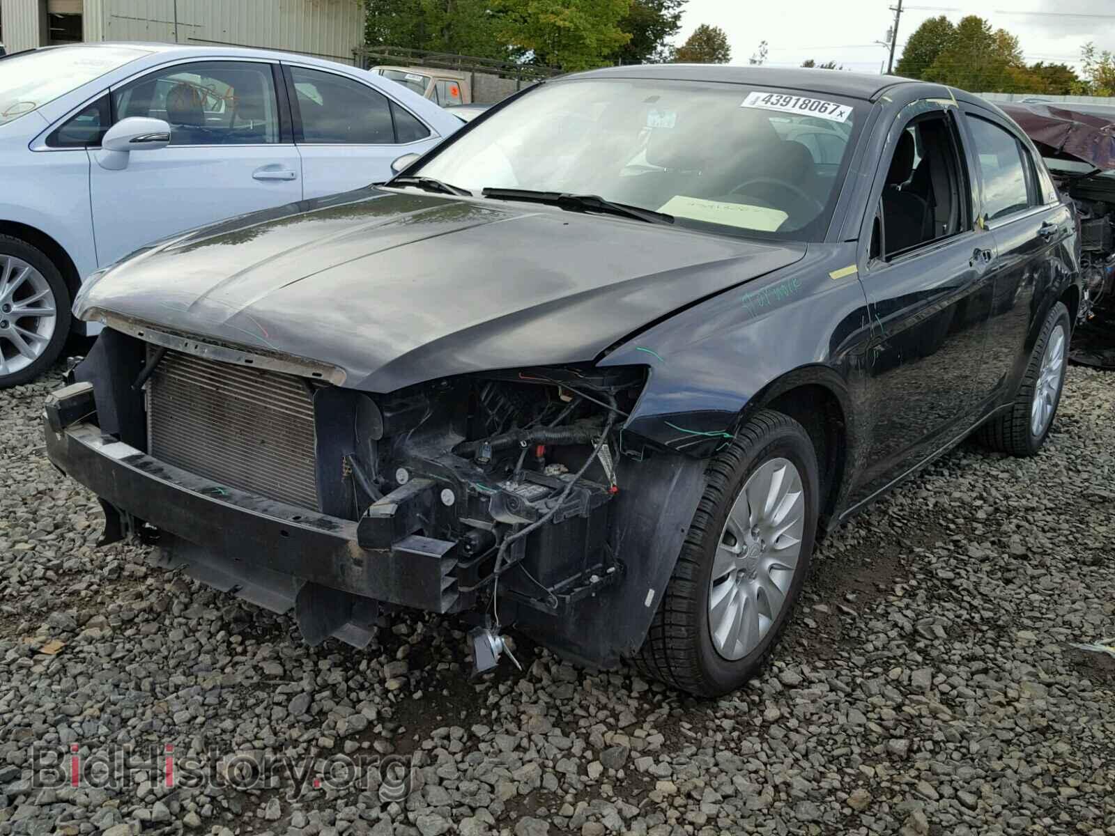 2012 CHRYSLER 200 - VIN: 1C3CCBAB0CN320608 - Фото 2