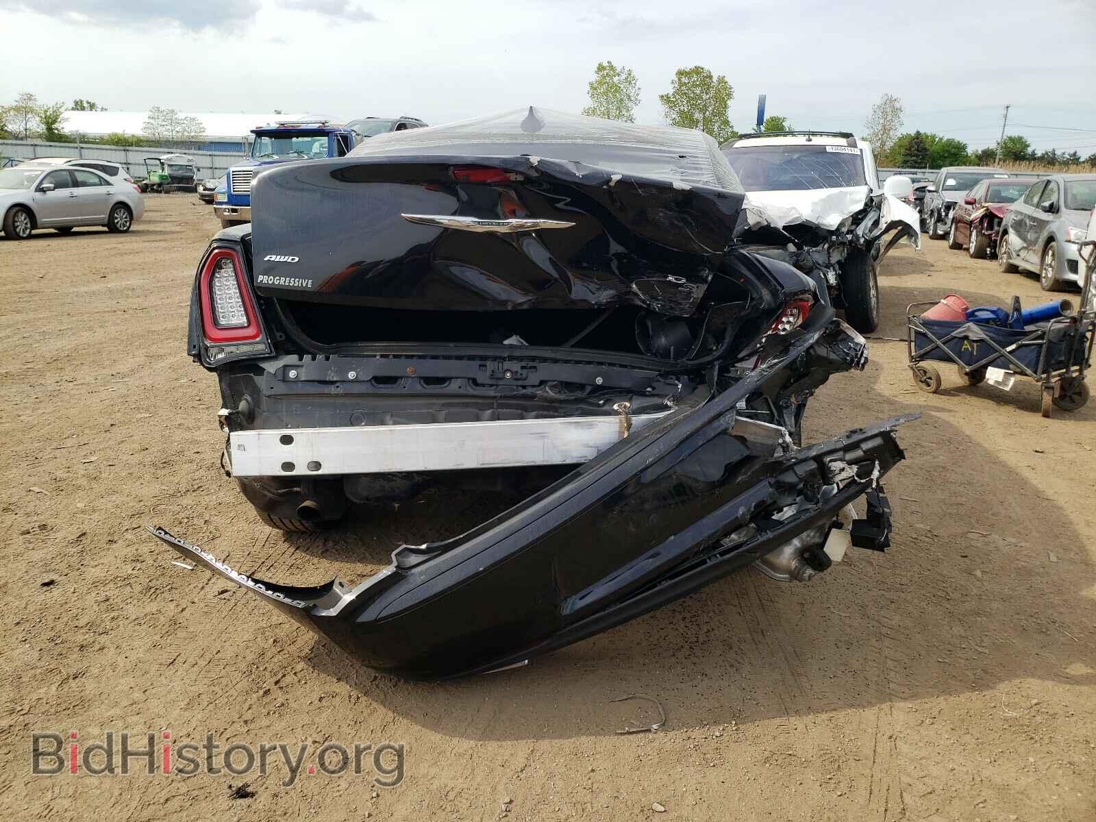 2015 CHRYSLER 300 - VIN: 2C3CCAGG8FH932341 - Фото 9