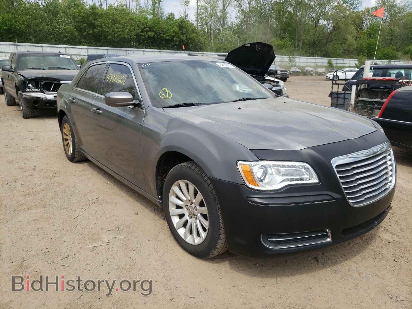 Фотография 2C3CA4CG0BH523208 - CHRYSLER 300 2011