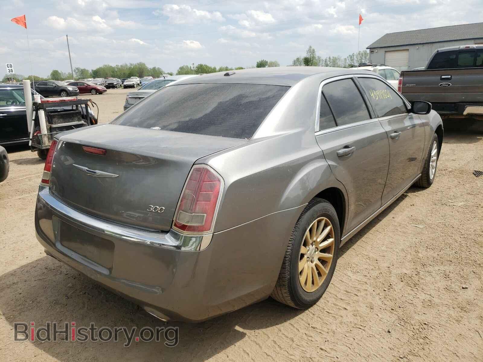 2011 CHRYSLER 300 - VIN: 2C3CA4CG0BH523208 - Фото 4