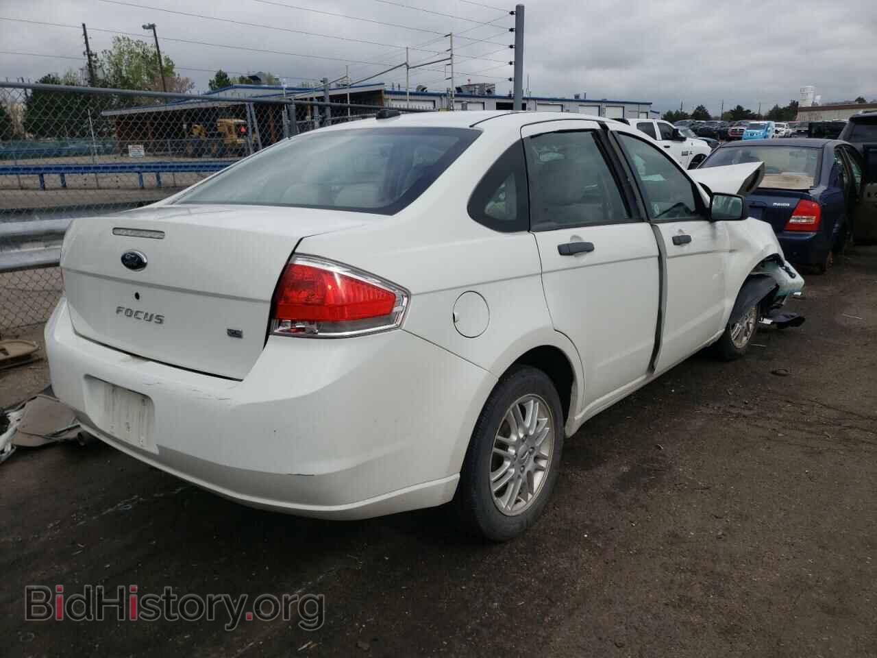 2009 FORD FOCUS - VIN: 1FAHP35N29W252742 - Фото 4