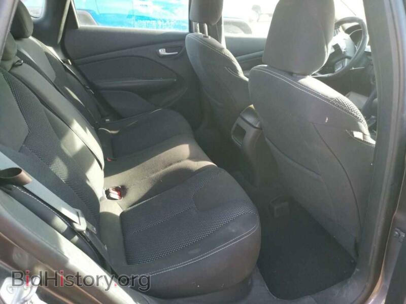 2015 Dodge DART (VIN 1C3CDFBB7FD352243) — photo 6 of 10
