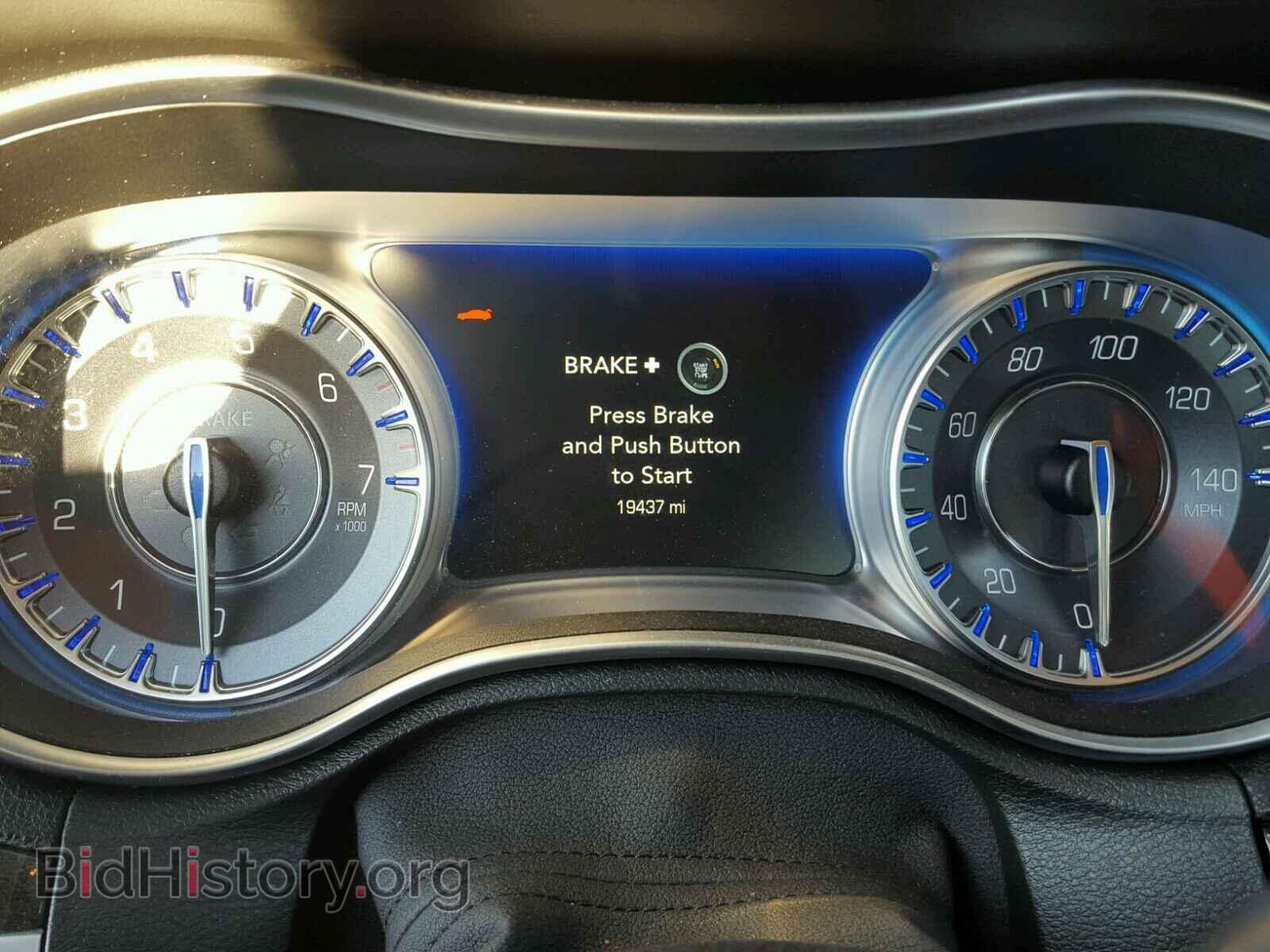 2016 CHRYSLER 300 - VIN: 2C3CCAEG9GH357977 - Фото 8
