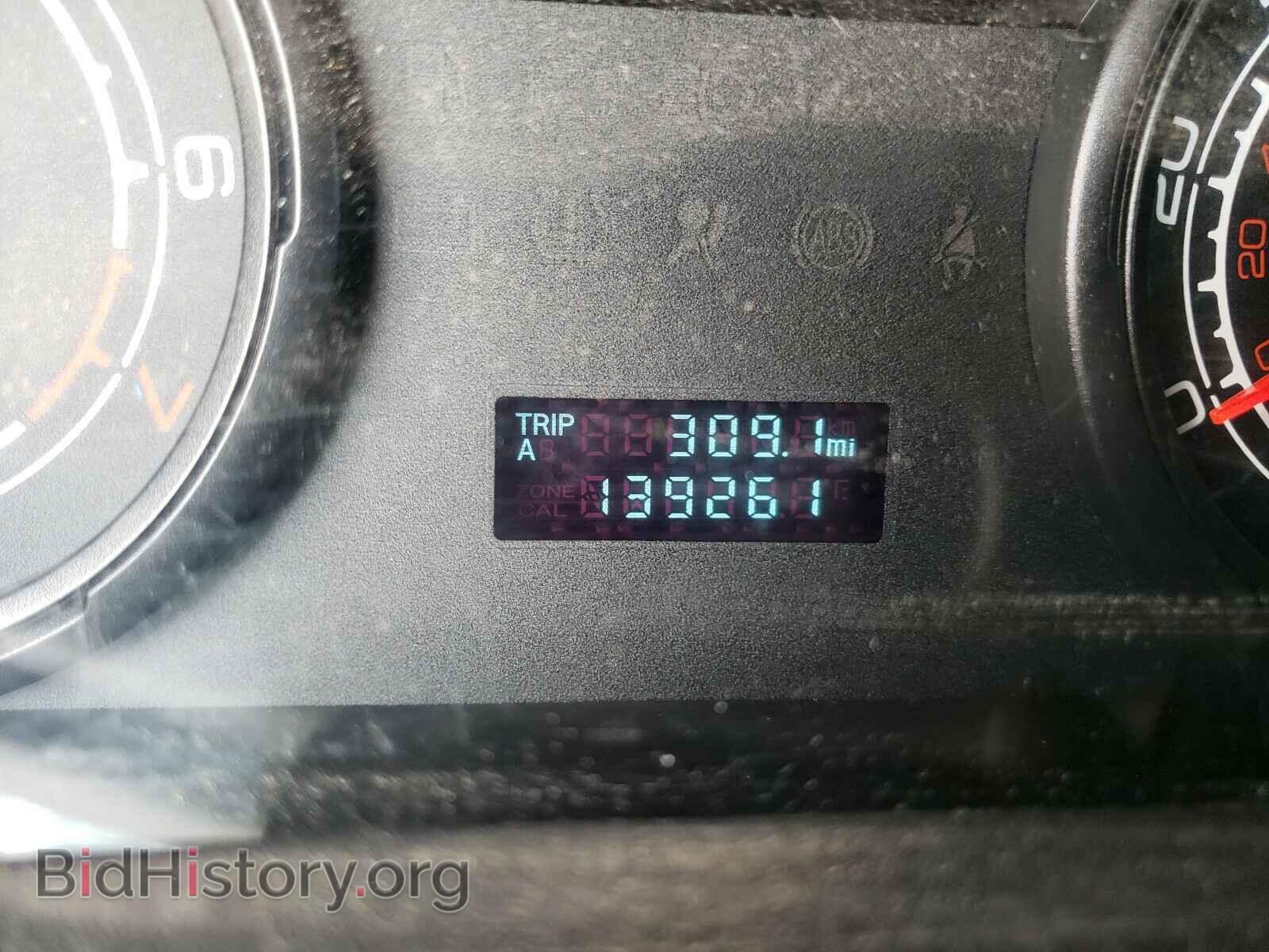 2009 FORD FOCUS - VIN: 1FAHP34N49W201714 - Photo 8