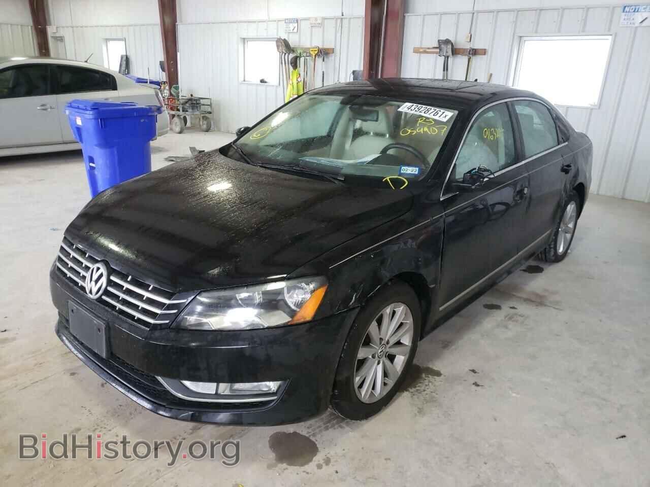 2013 VOLKSWAGEN PASSAT - VIN: 1VWCH7A31DC059907 - Фото 2