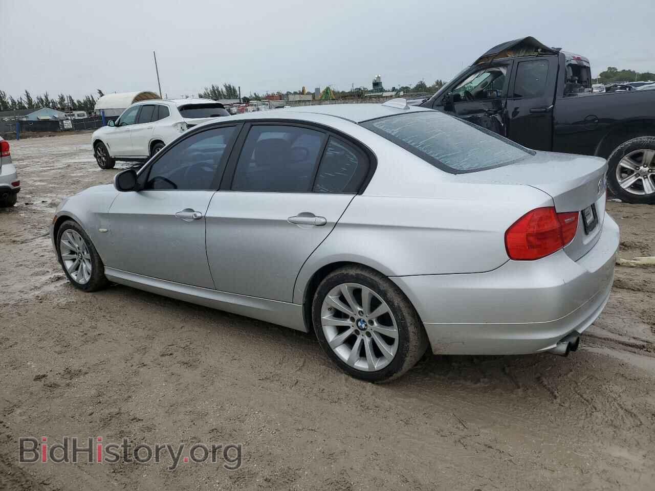 2011 BMW 3 SERIES - VIN: WBAPH7G51BNN04108 - Фото 2