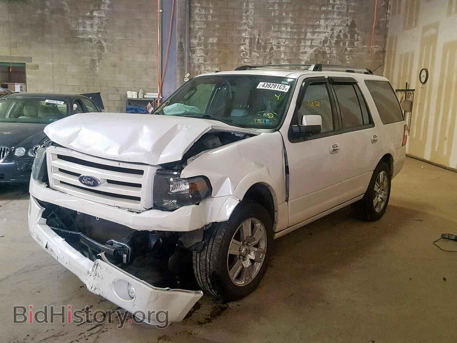 2010 FORD EXPEDITION - VIN: 1FMJU2A52AEB45989 - Фото 2