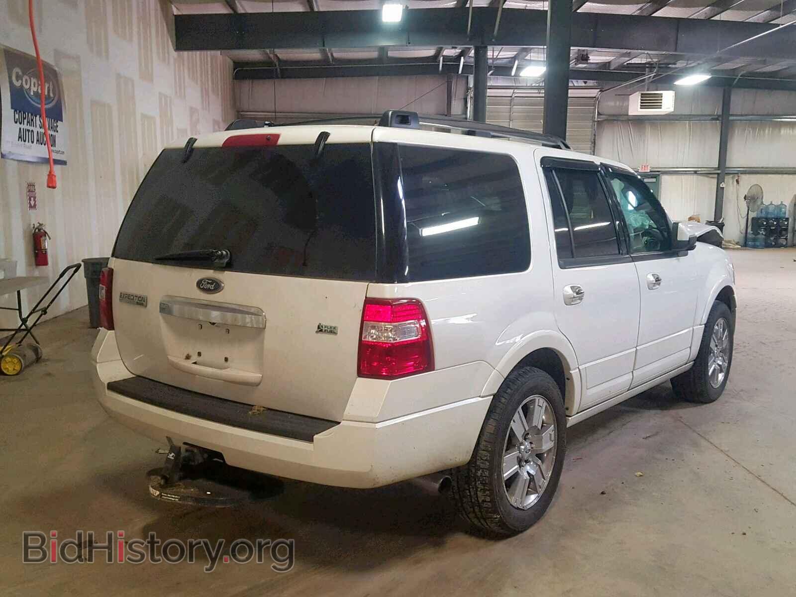 2010 FORD EXPEDITION - VIN: 1FMJU2A52AEB45989 - Фото 4