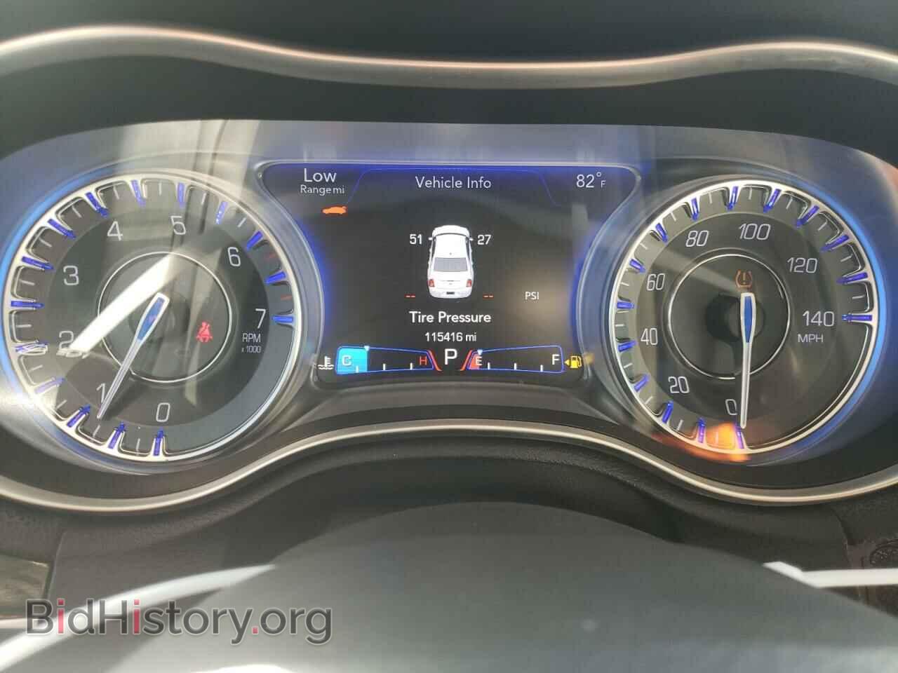 2017 CHRYSLER 300 - VIN: 2C3CCARG5HH610398 - Фото 9