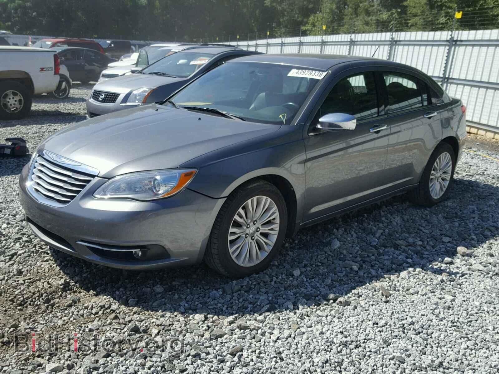2011 CHRYSLER 200 - VIN: 1C3BC2FG9BN618668 - Фото 2