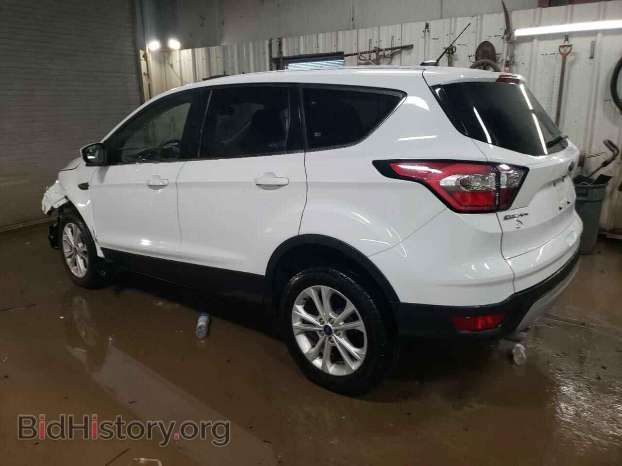2017 FORD ESCAPE - VIN: 1FMCU9G95HUB88203 - Фото 2