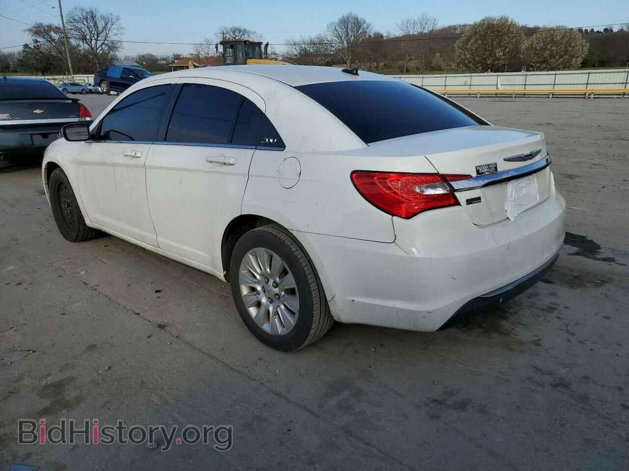 2011 CHRYSLER 200 - VIN: 1C3BC4FG0BN547484 - Фото 2