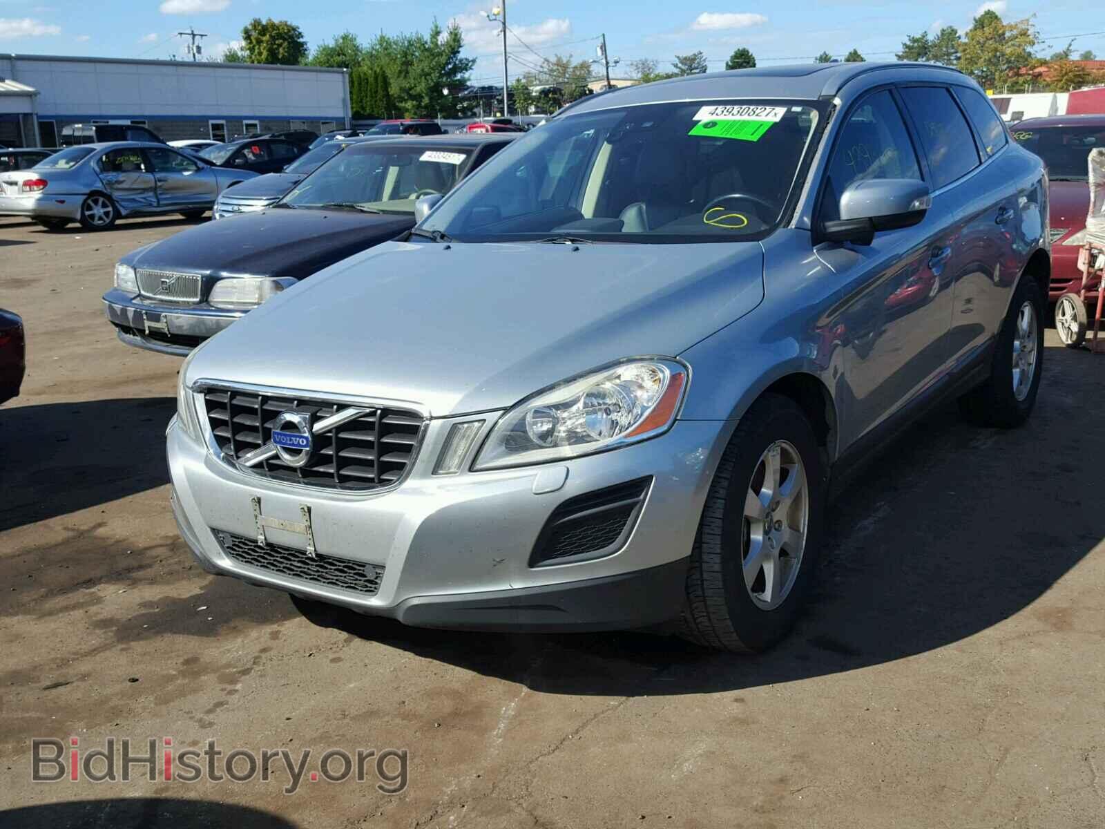 2011 VOLVO XC60 - VIN: YV4940DZ0B2140249 - Фото 2