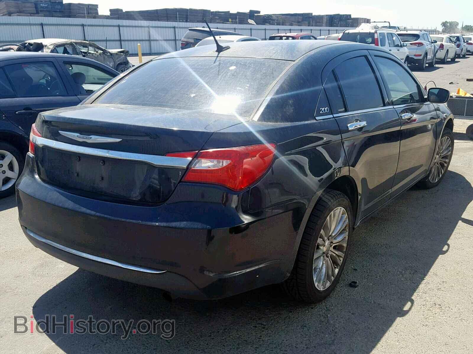 2011 CHRYSLER 200 - VIN: 1C3BC2FB5BN543214 - Photo 4